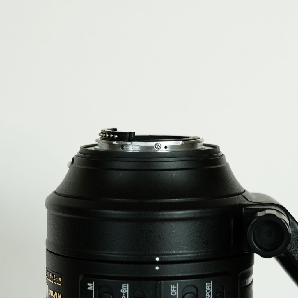 Nikon AF-S NIKKOR 200-500mm f/5.6E ED VR Nikon AF-S NIKKOR 200-500mm f/5.6E ED VR