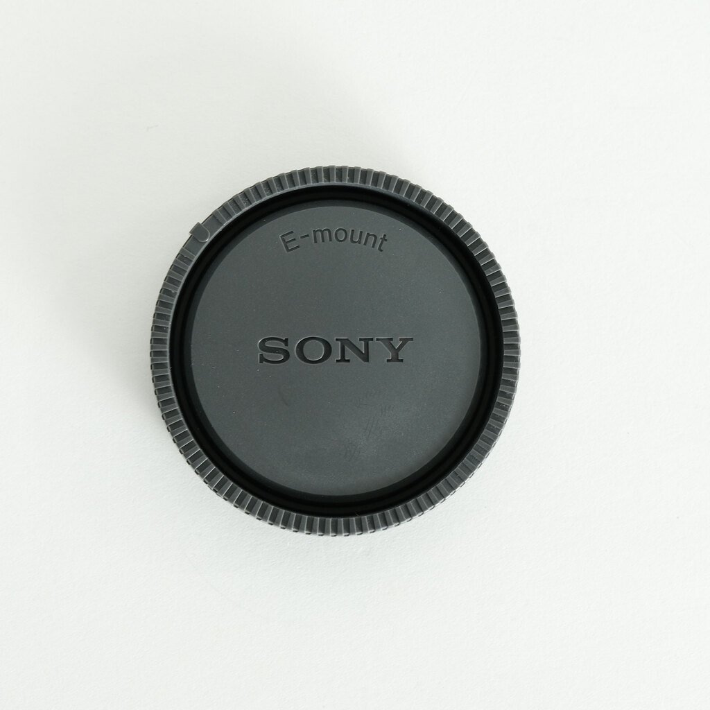 SONY E18-200mm F3.5-6.3 OSS SEL18200
