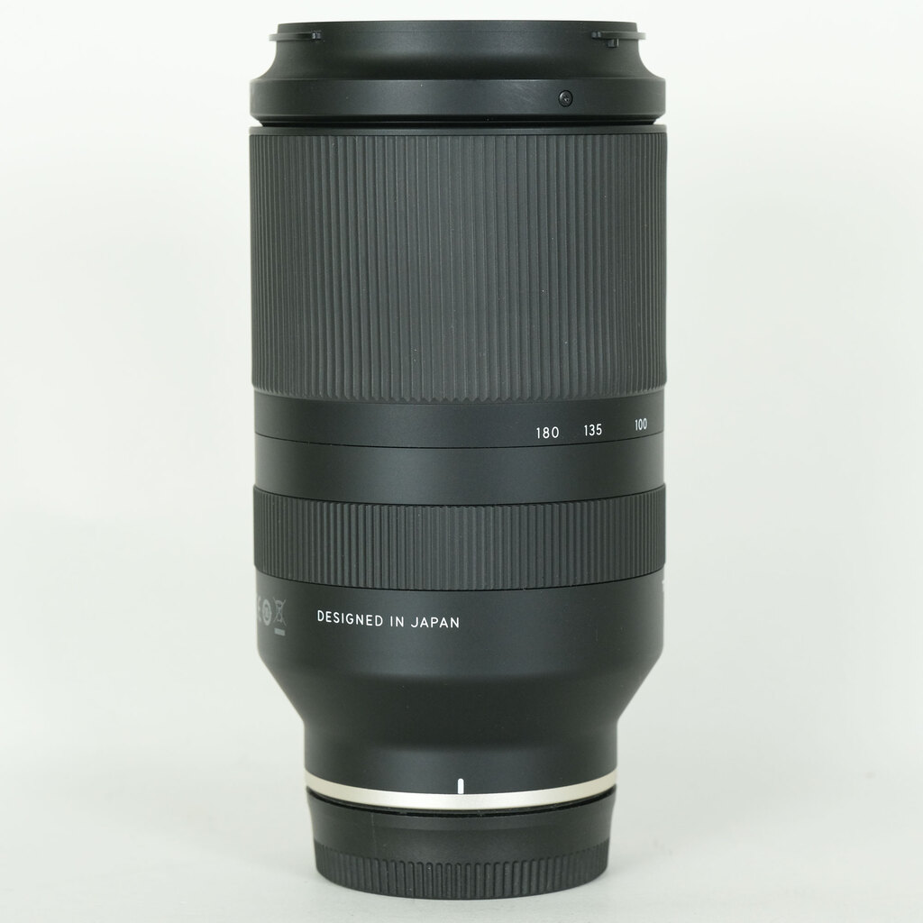 TAMRON 70-180mm F/2.8 Di III VXD (Model A056) [ ソニーE用 ]