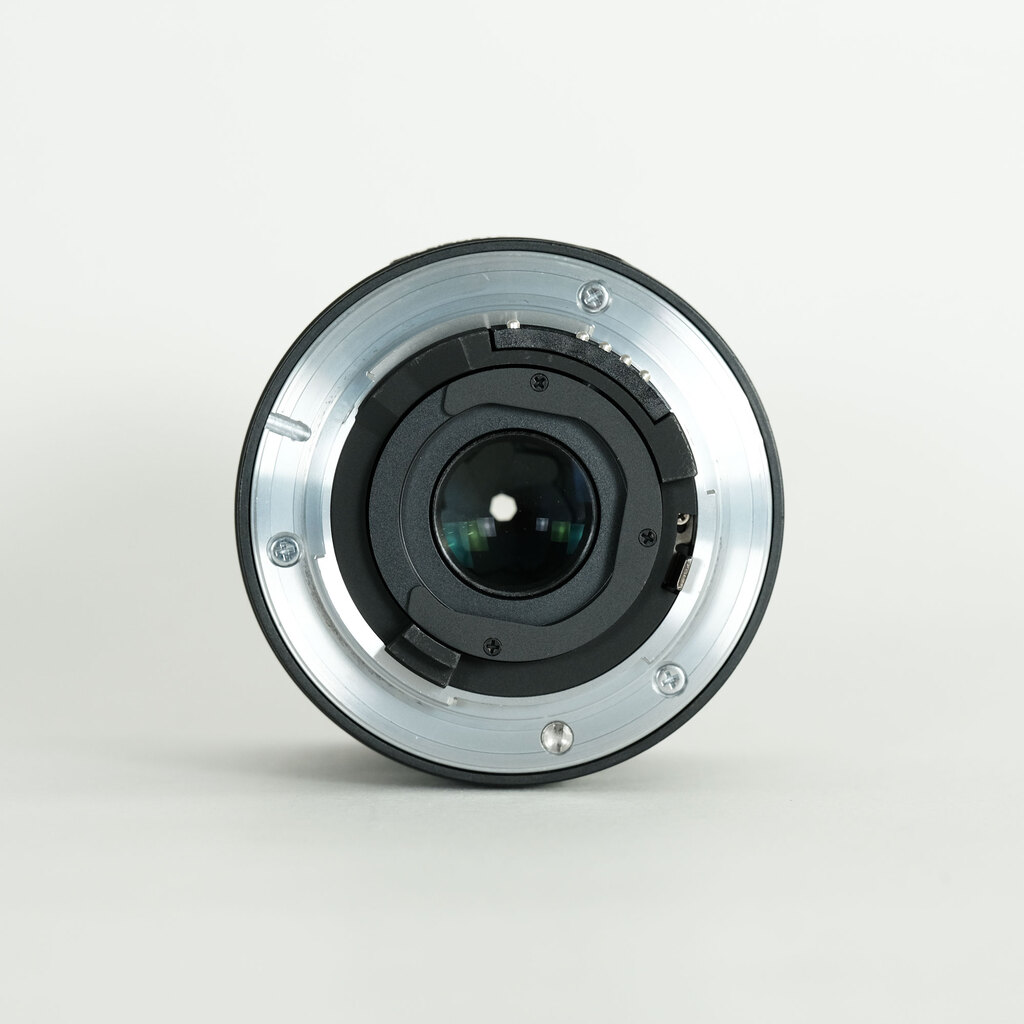 Nikon AF DX Fisheye-Nikkor 10.5mm F2.8G ED Nikon AF DX Fisheye-Nikkor 10.5mm F2.8G ED