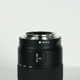 SONY E 18-135mm F3.5-5.6 OSS SEL18135 SONY E 18-135mm F3.5-5.6 OSS SEL18135