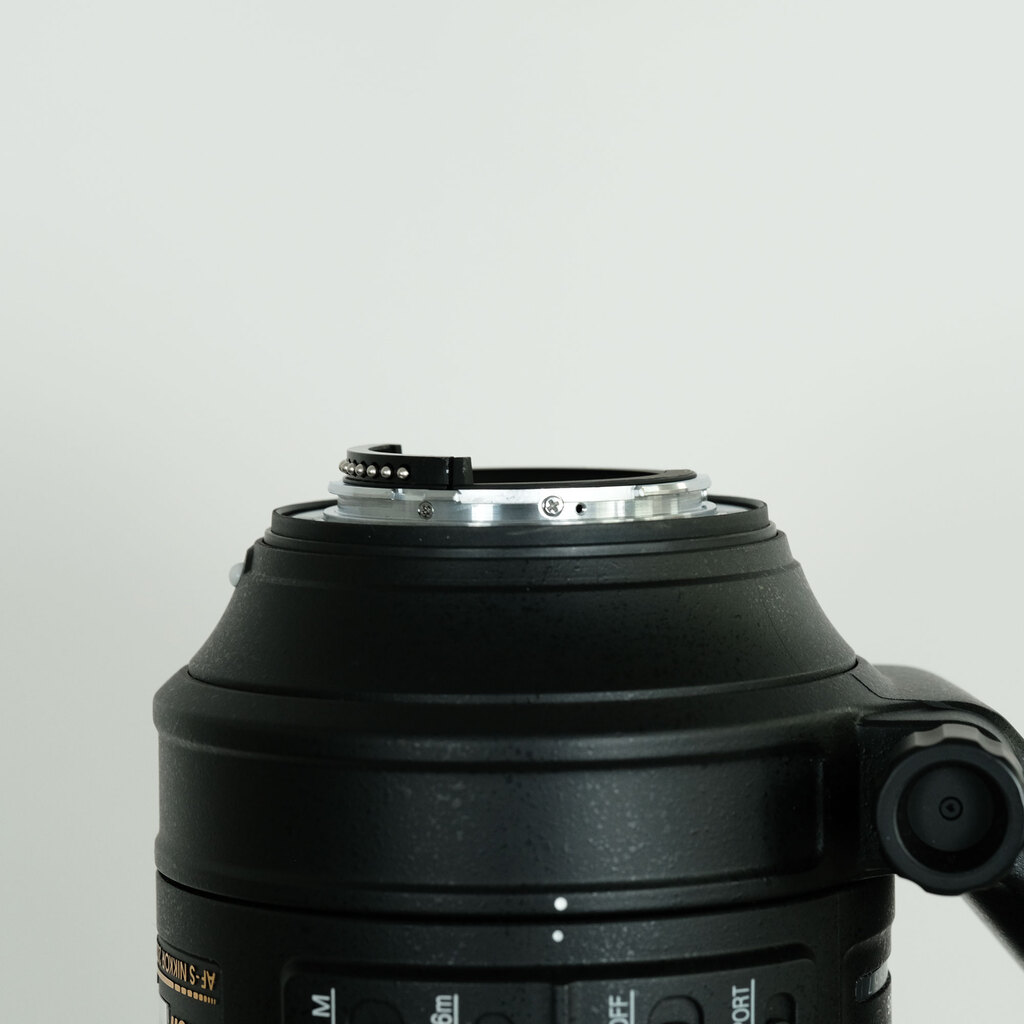 Nikon AF-S NIKKOR 200-500mm f/5.6E ED VR Nikon AF-S NIKKOR 200-500mm f/5.6E ED VR