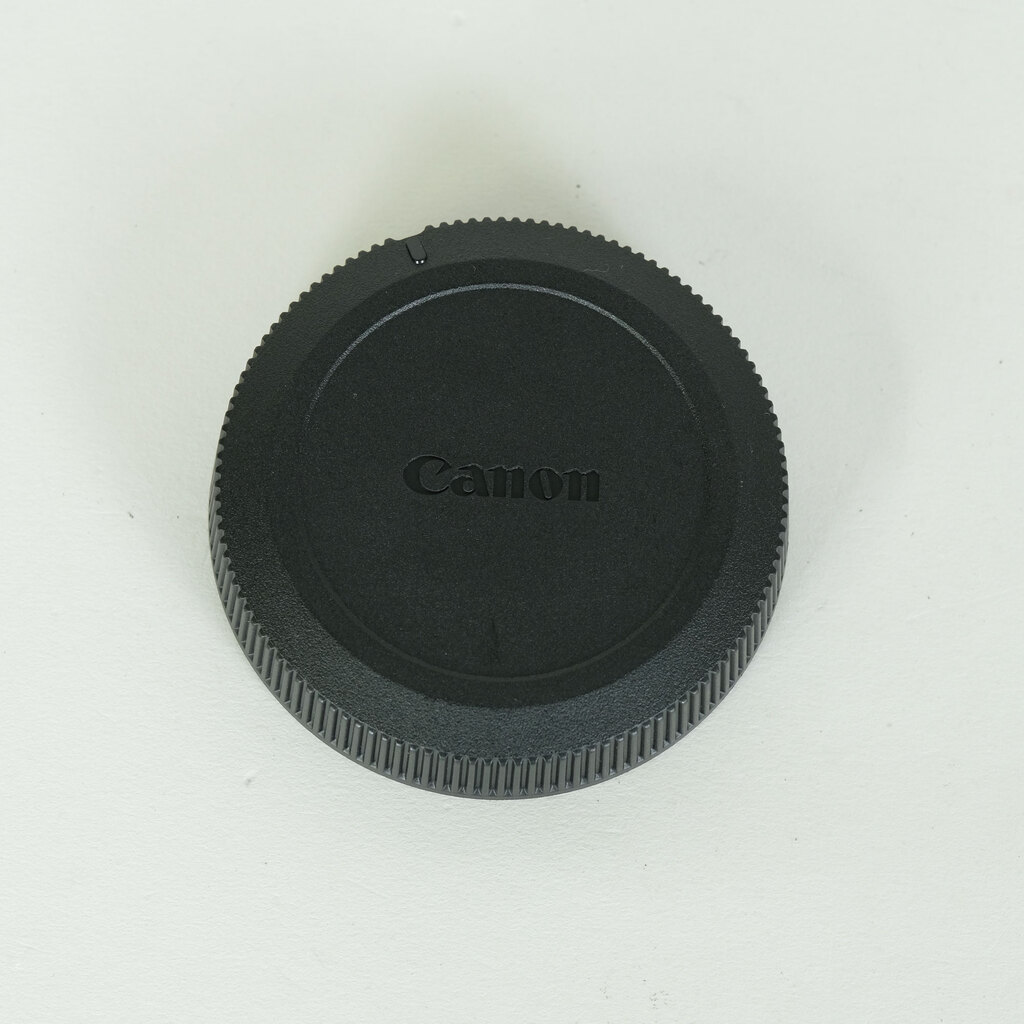 Canon RF28mm F2.8 STM