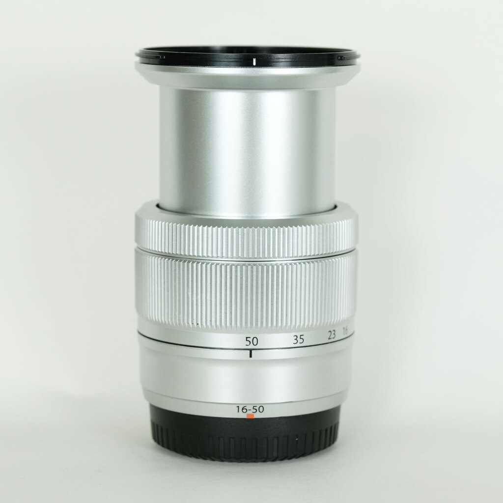 FUJIFILM フジノン XC16-50mm F3.5-5.6 OIS シルバー FUJIFILM フジノン XC16-50mm F3.5-5.6 OIS シルバー