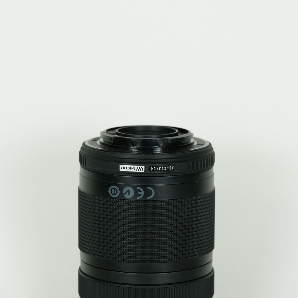 【未使用美品OLYMPUS レンズ 40-150mm Rおそらくフラッシュ？付き 楽天市場】40-150 f2.8 中古（レンズマウントマイクロフォー