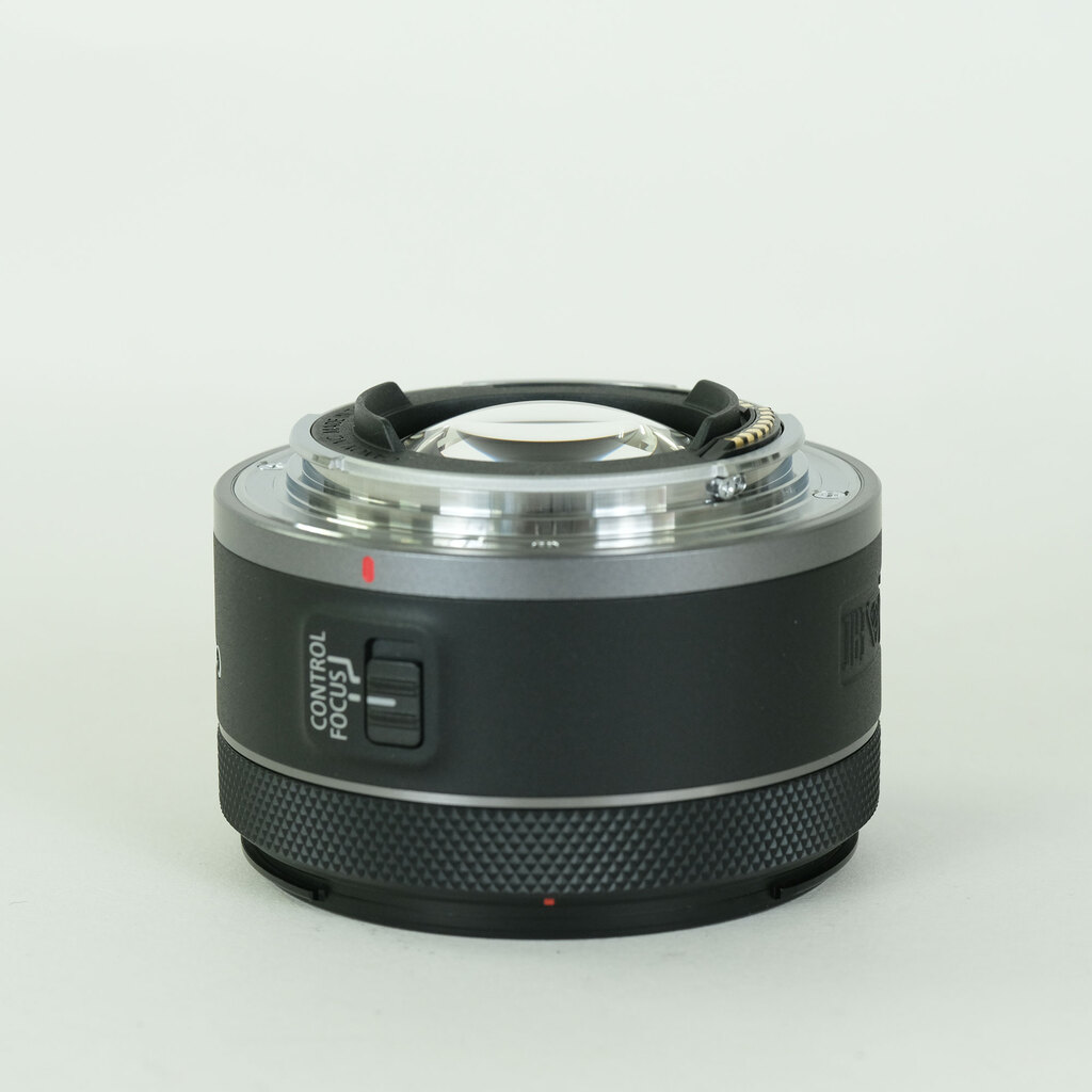 Canon RF16mm F2.8 STM Canon RF16mm F2.8 STM