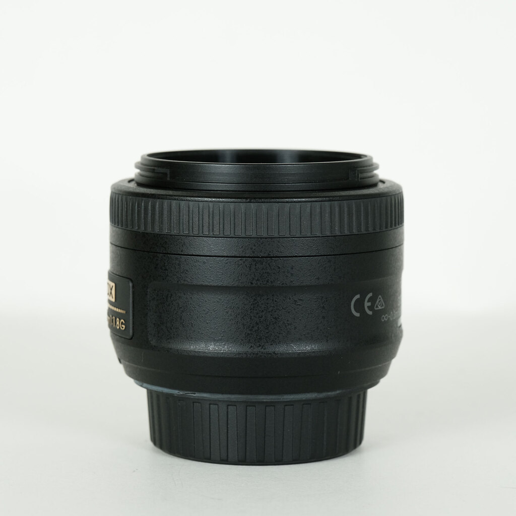 Nikon AF-S NIKKOR 35mm f/1.8 DX レンズ Amazon.com : Nikon AF-S DX NIKKOR 35mm f/1.8G Lens with Auto