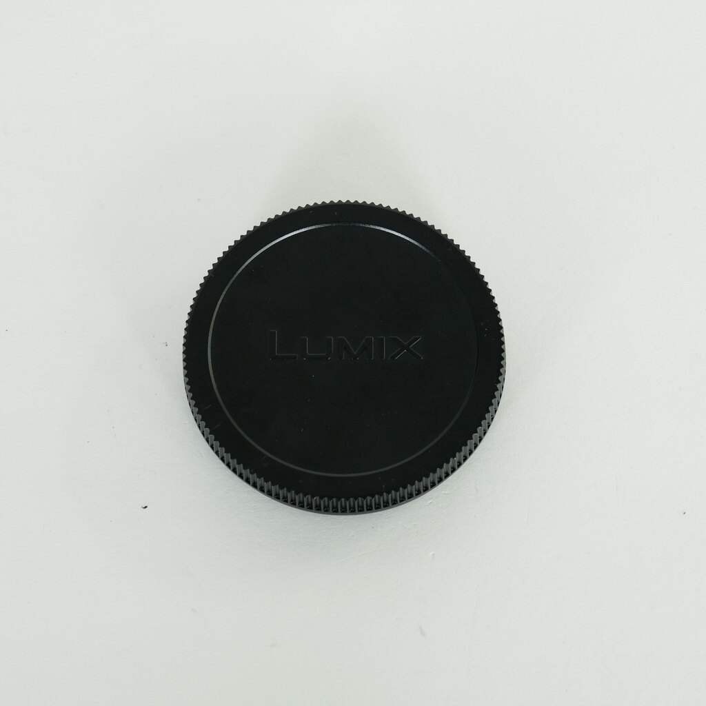 Panasonic LUMIX S 100mm F2.8 MACRO Panasonic LUMIX S 100mm F2.8 MACRO