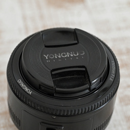 YONGNUO YN50mm F1.8 [キヤノンEF用]