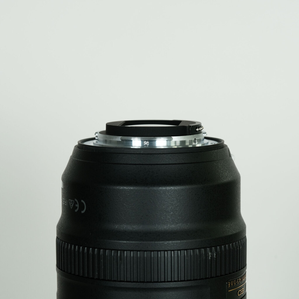 幸愛①フード付き【超望遠レンズ】Nikon AF 70-300mm ED 幸愛様専用①フード付き【超望遠レンズ】Nikon AF 70-300mm ED