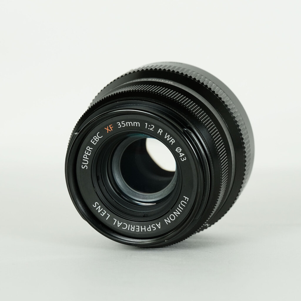 FUJIFILM XF35mmF2 R WRの出品 | ONE SCENE（ワンシーン）