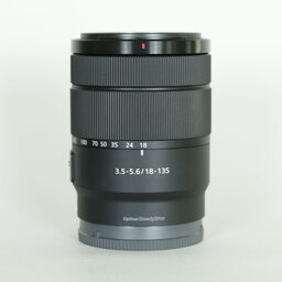 SONY E 18-135mm F3.5-5.6 OSS SEL18135