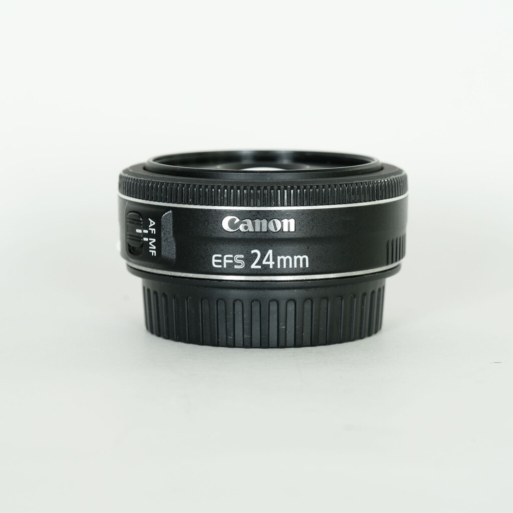 【送料無料】Canon EF-S 18-200mm Amazon.com : USED Canon 18-200mm F3.5-5.6 IS EF-S : Digital