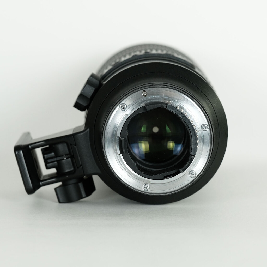 Nikon AF-S NIKKOR 70-200mm F2.8 G ED VR II Nikon AF-S NIKKOR 70-200mm F2.8 G ED VR II