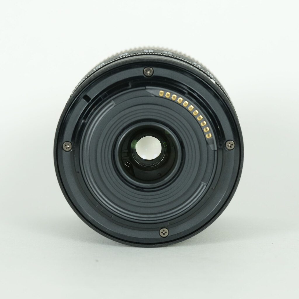 Nikon NIKKOR Z DX 18-140mm f/3.5-6.3 VR Nikon NIKKOR Z DX 18-140mm f/3.5-6.3 VR