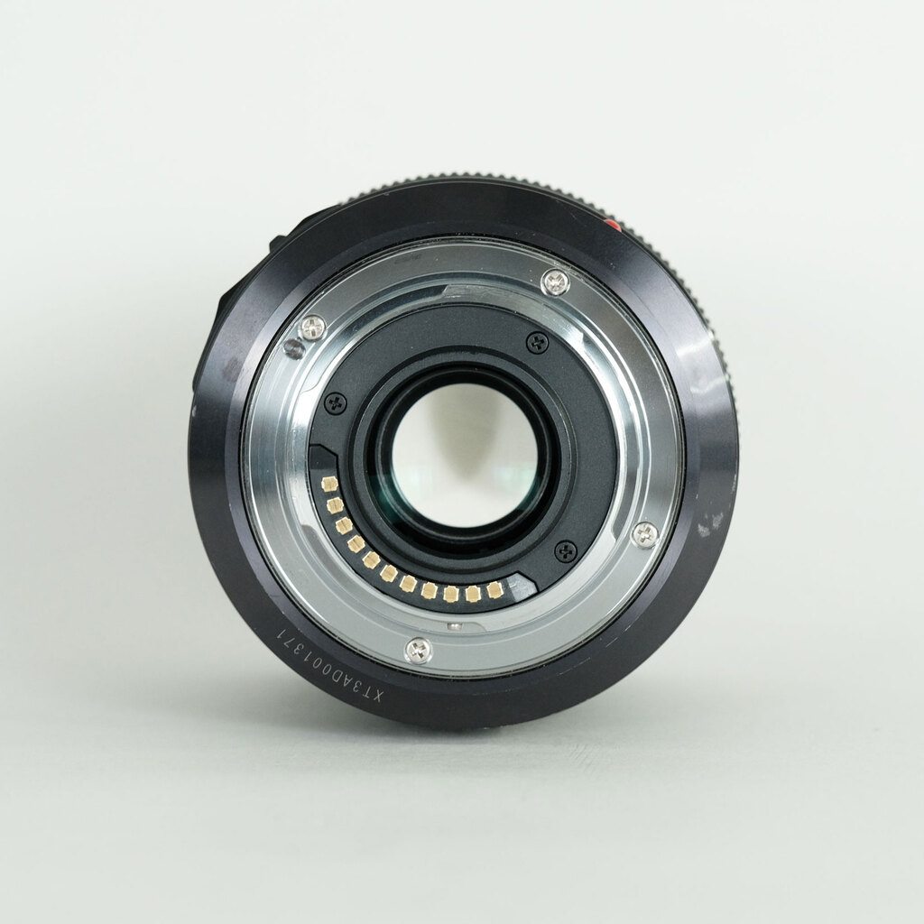 Panasonic LUMIX G X VARIO 12-35mm / F2.8 ASPH. / POWER O.I.S. Panasonic LUMIX G X VARIO 12-35mm / F2.8 ASPH. / POWER O.I.S.