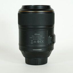 Nikon AF-S VR Micro-Nikkor 105mm f/2.8G IF-ED Nikon AF-S VR Micro-Nikkor 105mm f/2.8G IF-ED