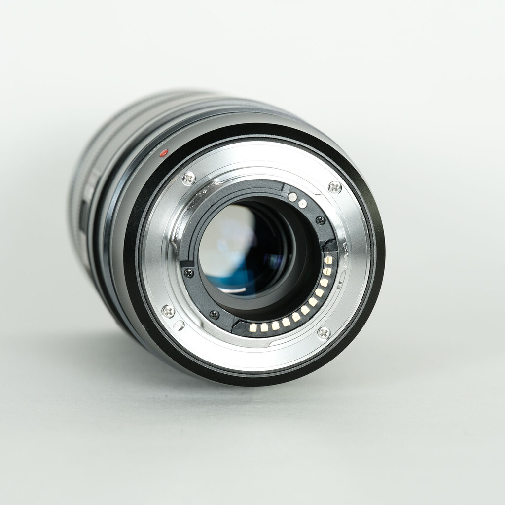 OM SYSTEM M.ZUIKO DIGITAL ED 90mm F3.5 Macro IS PRO OM SYSTEM M.ZUIKO DIGITAL ED 90mm F3.5 Macro IS PRO