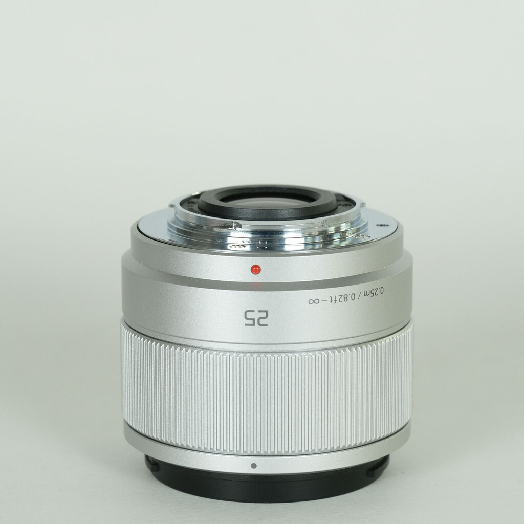 Panasonic LUMIX G 25mm F1.7 ASPH. Panasonic LUMIX G 25mm F1.7 ASPH.