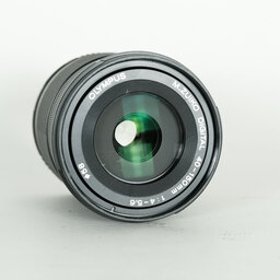 OLYMPUS M.ZUIKO DIGITAL ED 40-150mm F4.0-5.6 R OLYMPUS M.ZUIKO DIGITAL ED 40-150mm F4.0-5.6 R