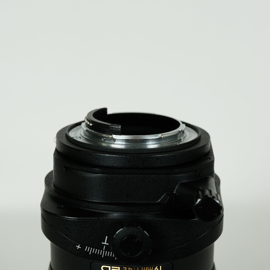 レンズ(単焦点) Nikon - NIKON PC NIKKOR 19mm F4E ED ヨドバシ.com - ニコン NIKON PC NIKKOR 19mm f/4E ED [単焦点