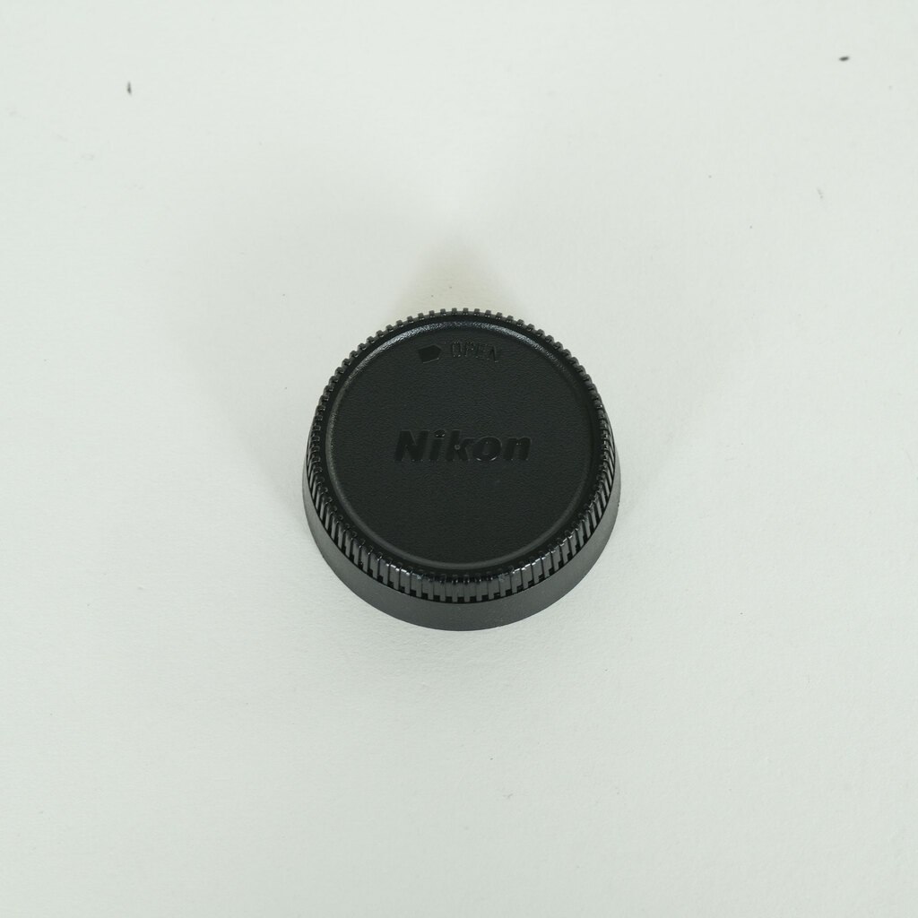 Nikon AF Zoom-Nikkor ED 70-300mm F4-5.6D Nikon AF Zoom-Nikkor ED 70-300mm F4-5.6D