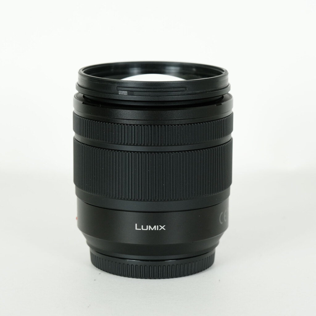 Panasonic LUMIX G VARIO 12-60mm / F3.5-5.6 ASPH. / POWER O.I.S. Panasonic LUMIX G VARIO 12-60mm / F3.5-5.6 ASPH. / POWER O.I.S.