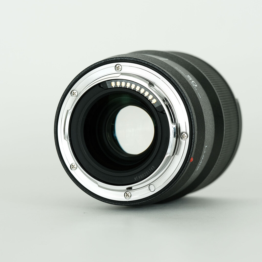 Panasonic LUMIX S 50mm F1.8 Panasonic LUMIX S 50mm F1.8