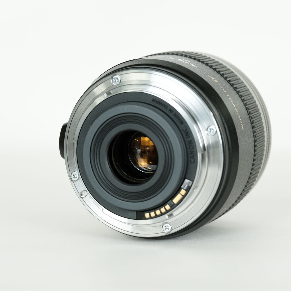 「数量限定 在庫処分セール」 Canon SCENE（ワンシーン） ONE | USMの出品 マクロ F2.8 EF-S60mm レンズ(単焦点)
