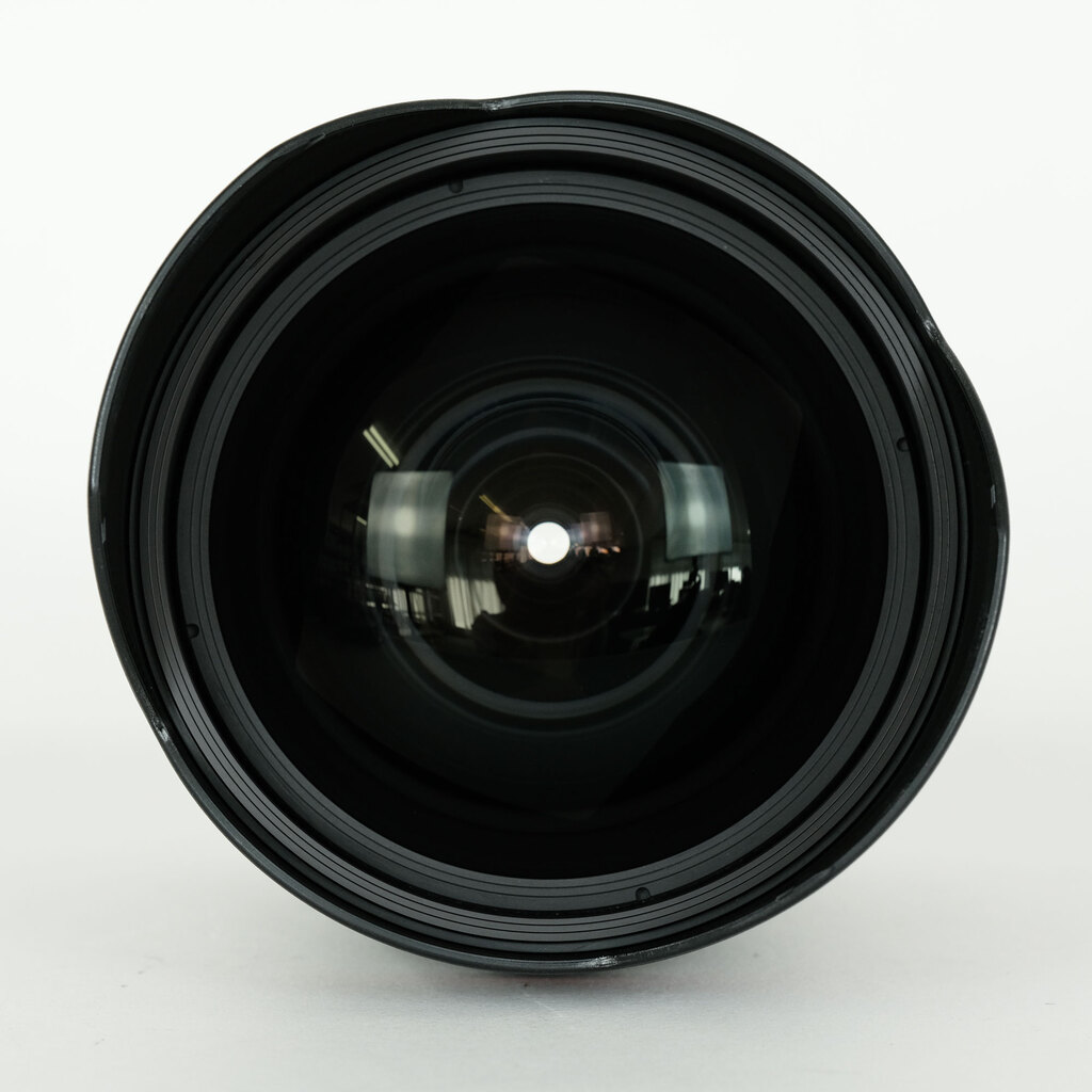 Canon EF11-24mm F4L USM Canon EF11-24mm F4L USM