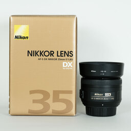 Nikon AF-S DX NIKKOR 35mm f/1.8G Nikon AF-S DX NIKKOR 35mm f/1.8G