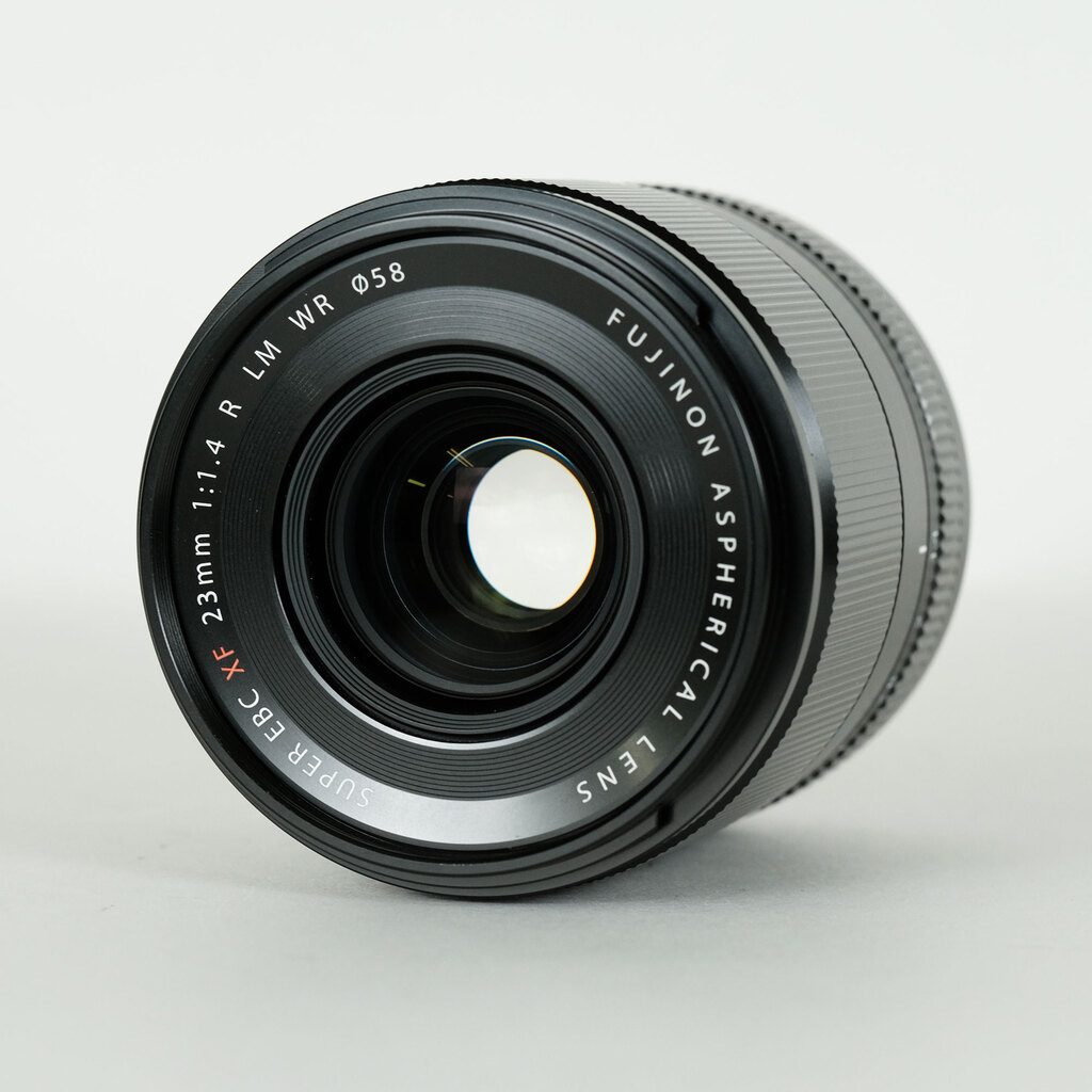 おまけ付きXF23mmF1.4 R LM WR レンズ【カメラレンズ取引実績有】 FUJIFILM XF23mmF1.4 R LM WRの出品 | ONE SCENE（ワンシーン）