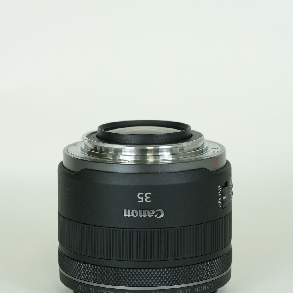 Canon RF35mm F1.8 MACRO IS STM