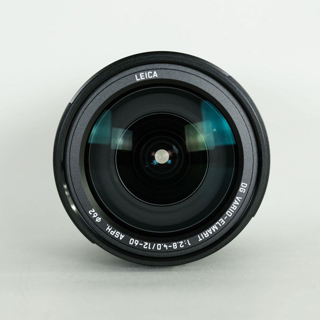Panasonic LEICA DG VARIO-ELMARIT 12-60mm / F2.8-4.0 ASPH. / POWER O.I.S. Panasonic LEICA DG VARIO-ELMARIT 12-60mm / F2.8-4.0 ASPH. / POWER O.I.S.