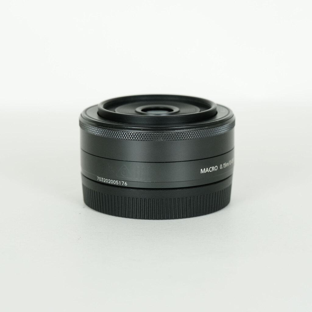 Canon EF-M22mm F2 STM