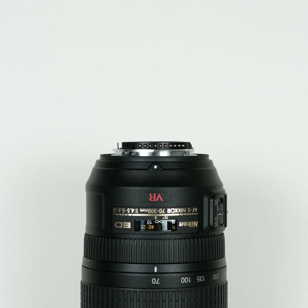Nikon AF-S VR Zoom-Nikkor 70-300mm F4.5-5.6G IF-EDの出品
