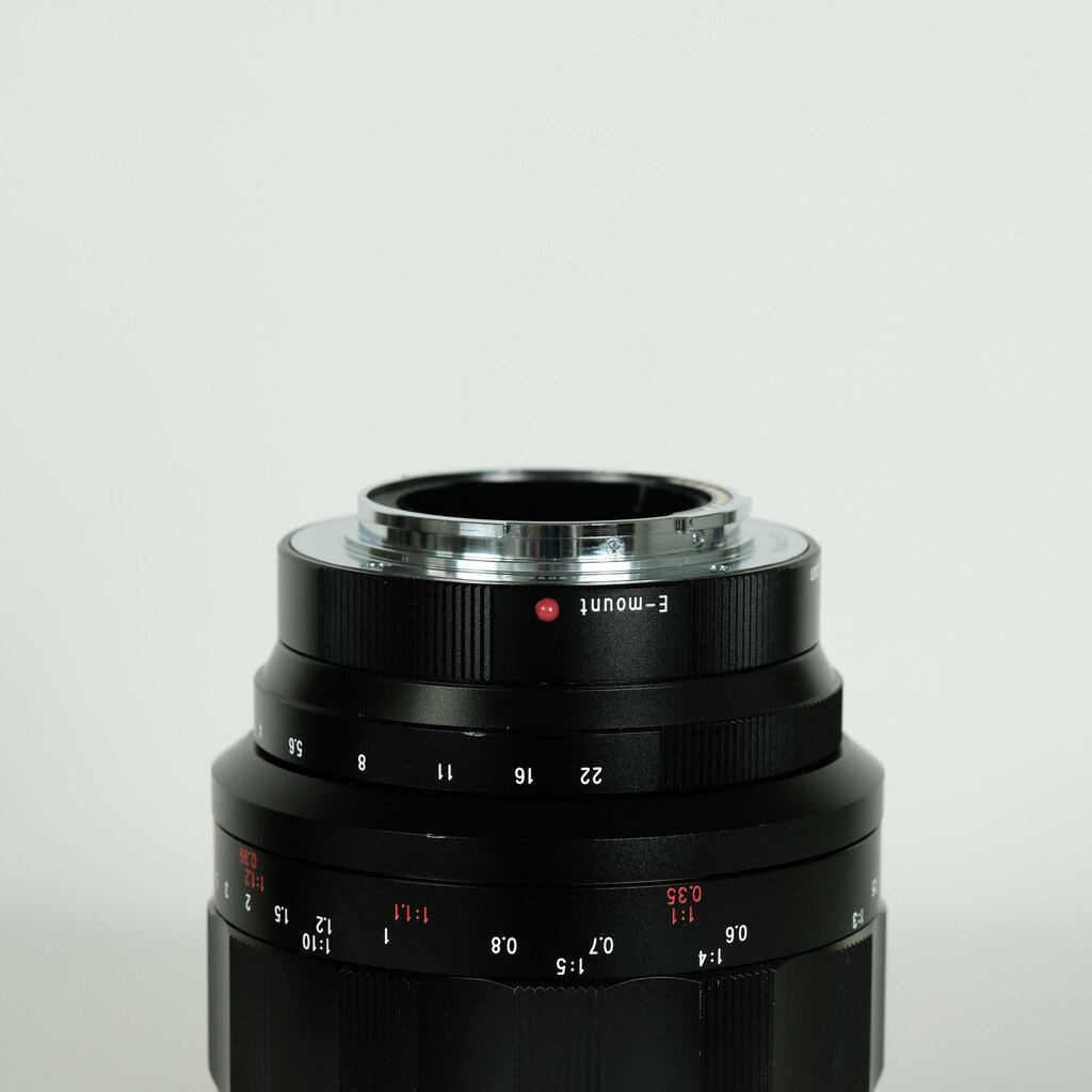 Voigtlander MACRO APO-LANTHAR 110mm F2.5 E-mount(ソニーE用) Voigtlander MACRO APO-LANTHAR 110mm F2.5 E-mount(ソニーE用)