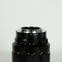 Voigtlander MACRO APO-LANTHAR 110mm F2.5 E-mount(ソニーE用) Voigtlander MACRO APO-LANTHAR 110mm F2.5 E-mount(ソニーE用)