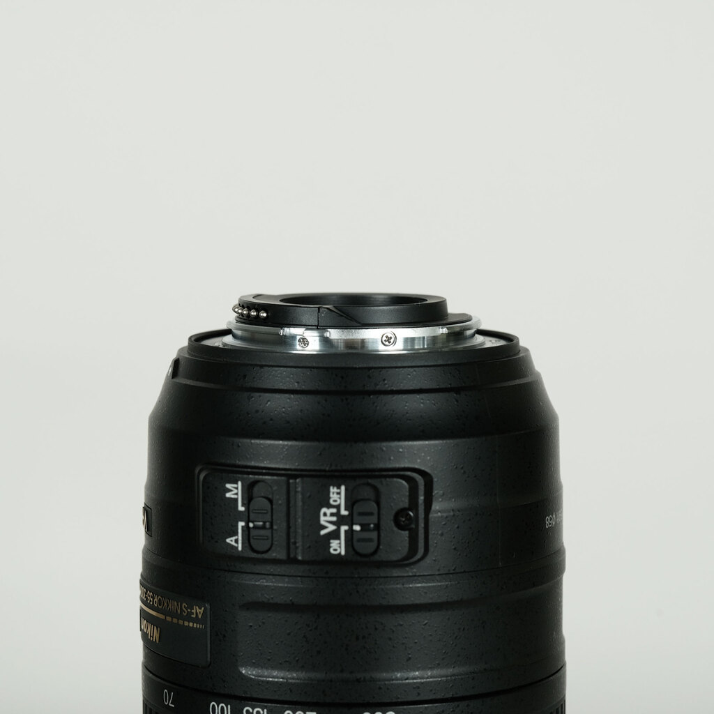 Nikon AF-S DX NIKKOR 55-300mm F4.5-5.6G ED VR Nikon AF-S DX NIKKOR 55-300mm F4.5-5.6G ED VR