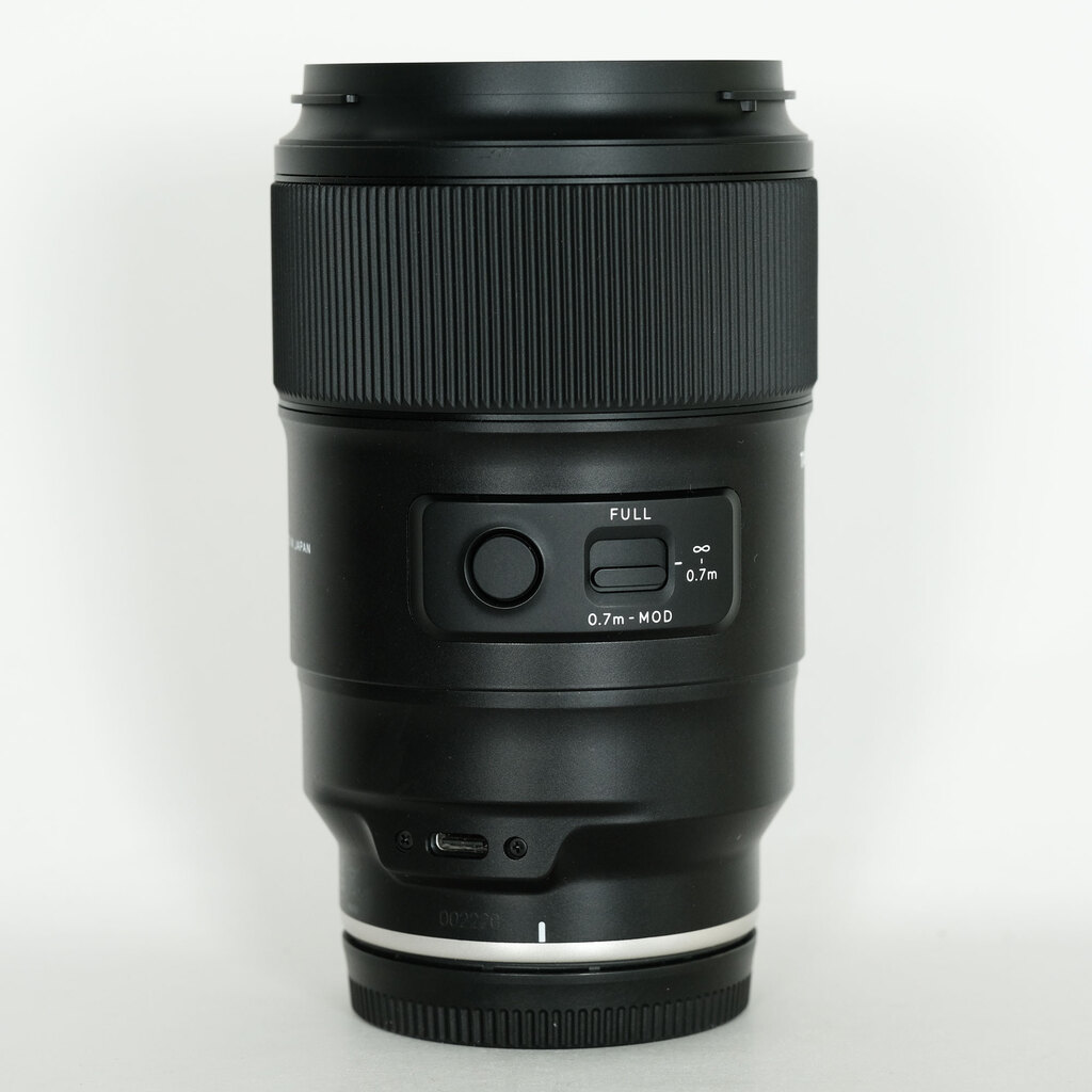 TAMRON 90mm F/2.8 Di III MACRO VXD [ソニーE用]