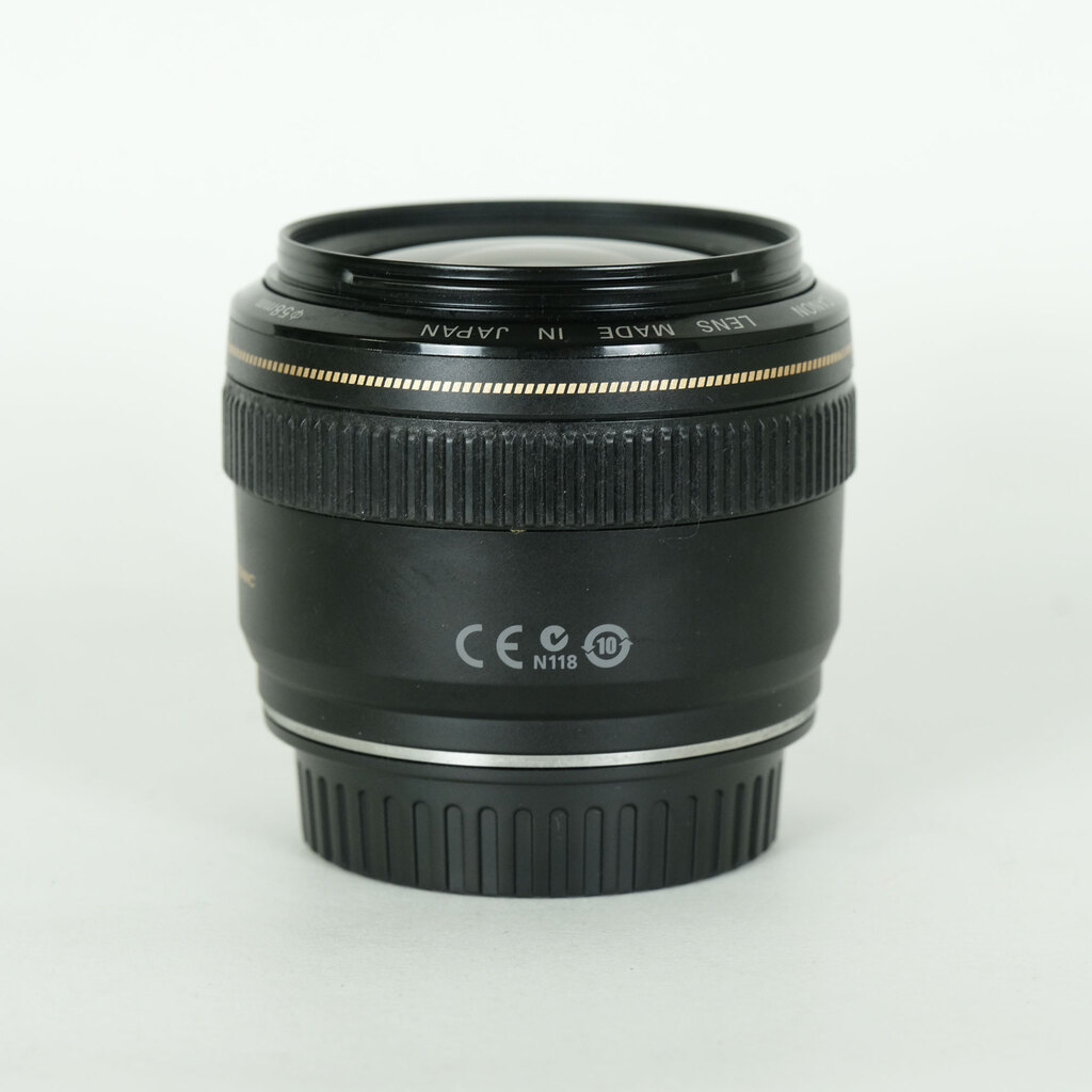 Canon EF28mm F1.8 USM Canon EF28mm F1.8 USM