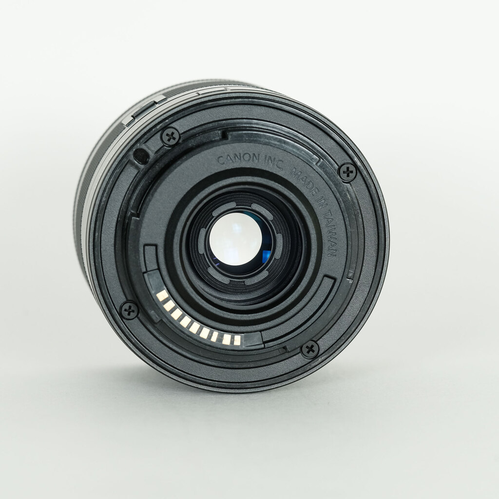 Canon EF-M28mm F3.5 マクロ IS STM