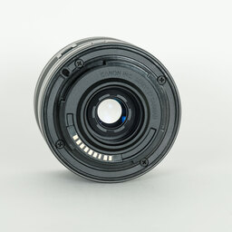 Canon EF-M28mm F3.5 マクロ IS STM