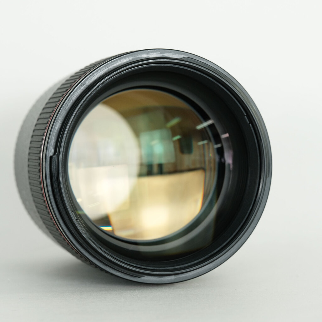 Canon EF85mm F1.4L IS USM Canon EF85mm F1.4L IS USM