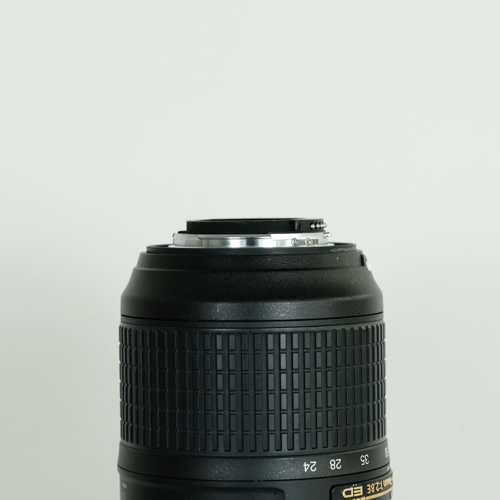 Nikon AF-S NIKKOR 24-70mm f/2.8E ED VR Nikon AF-S NIKKOR 24-70mm f/2.8E ED VR