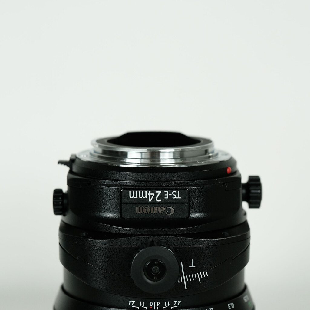 Canon TS-E 24mm f/3.5 Ⅱ レンズ Canon TS-E 24mm f/3.5L II | Tilt-Shift Lens