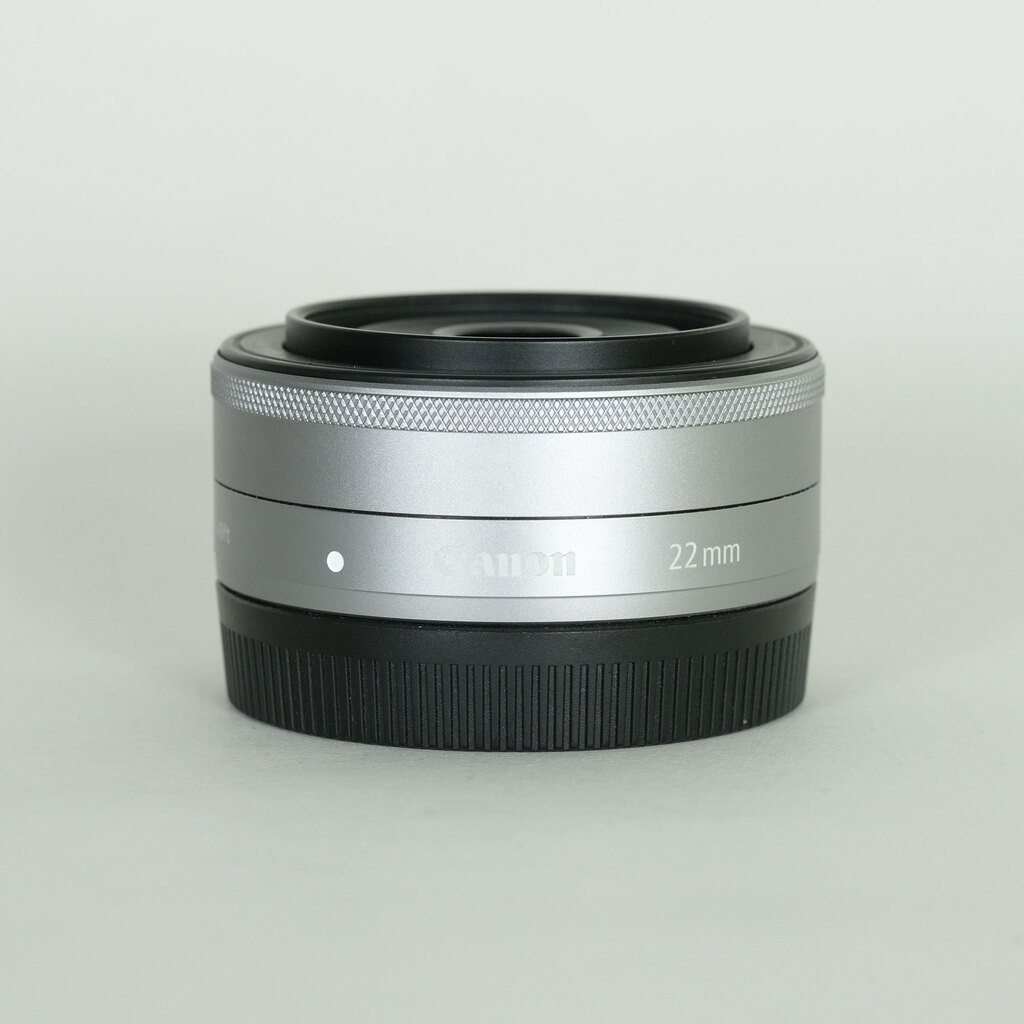 Canon EF-M22mm F2 STM Canon EF-M22mm F2 STM