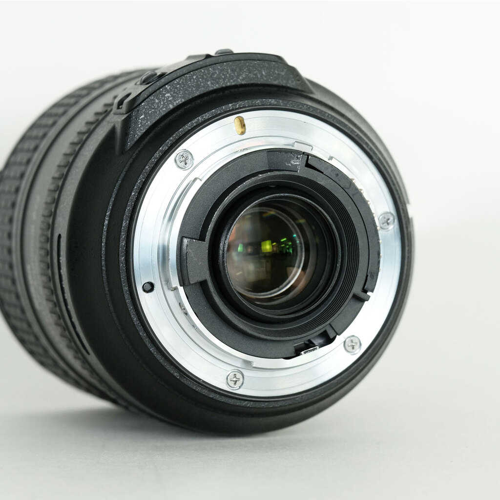 Nikon AF-S NIKKOR 24-85mm F3.5-4.5G ED VR Nikon AF-S NIKKOR 24-85mm F3.5-4.5G ED VR
