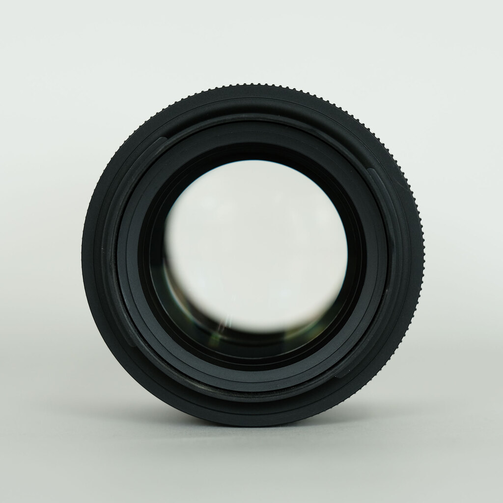 TAMRON SP 85mm F1.8 Di VC USD (Model F016) [キヤノンEF用]の出品