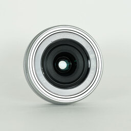 OLYMPUS M.ZUIKO DIGITAL ED 14-42mm F3.5-5.6 EZ シルバー OLYMPUS M.ZUIKO DIGITAL ED 14-42mm F3.5-5.6 EZ シルバー